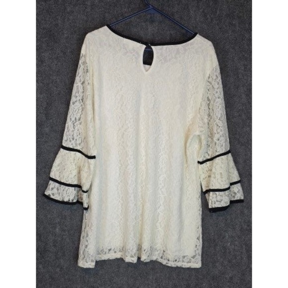 Eve & Maddie Women's Cream Lace Bell Sleeve Top Plus Size 2X Whimsigoth Fairy - Picture 2 of 7